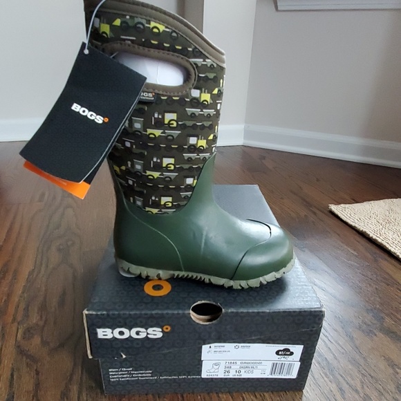 boys bogs boots